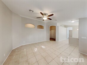 7932 Quill Gordon Ave in Las Vegas, NV - Foto de edificio - Building Photo