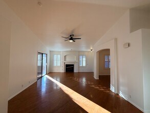 6061 E Rochelle St in Mesa, AZ - Building Photo - Building Photo