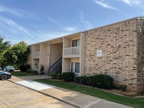 Brandywine Gardens Apartments in Norman, OK - Foto de edificio - Building Photo