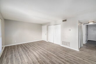 Windham Hills in Petersburg, VA - Foto de edificio - Interior Photo