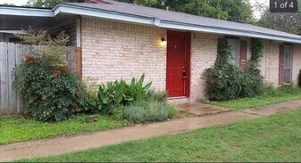 7706 Northcrest Blvd, Unit B in Austin, TX - Building Photo