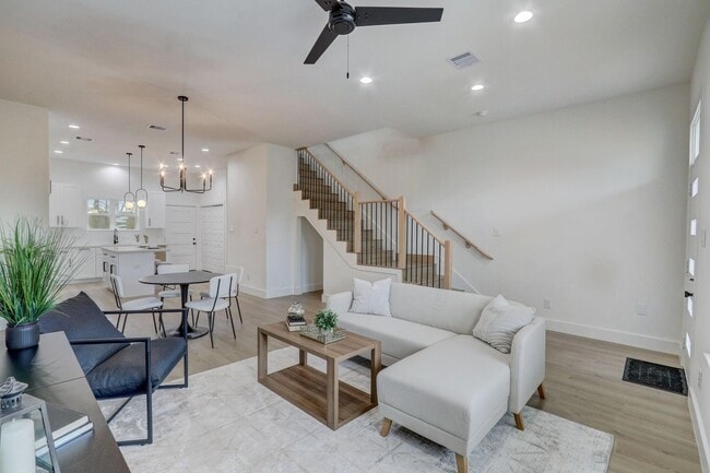 1211 Dewalt St in Houston, TX - Building Photo - Building Photo