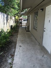 190 NW 51st St in Miami, FL - Building Photo - Building Photo