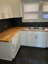 841 Nottingham Rd, Unit 841 Nottingham in Grosse Pointe Park, MI - Foto de edificio - Building Photo