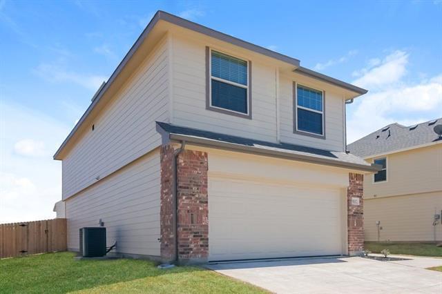 8317 Camellia Tree Ct in Fort Worth, TX - Building Photo