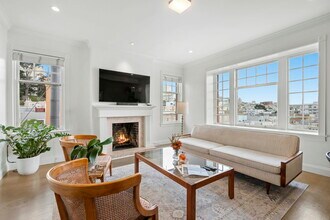 1450 Greenwich St in San Francisco, CA - Building Photo - Building Photo