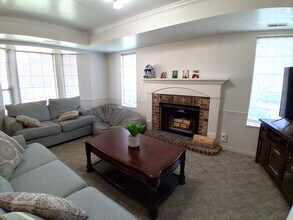 565 N 300 E in Provo, UT - Building Photo - Building Photo