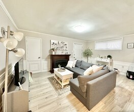 44 N Huntington Ave, Unit 2 in Danville, PA - Building Photo - Building Photo