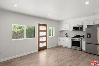 2231 Laverna Ave, Unit 2231 1/2 in Los Angeles, CA - Building Photo - Building Photo