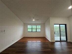 530 S Park Rd in Hollywood, FL - Building Photo - Building Photo