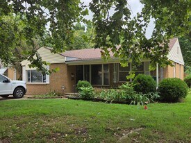 2350 S Erie St in Wichita, KS - Building Photo