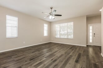 11117 Newbridge Dr in Riverview, FL - Building Photo - Building Photo