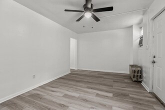 1088 Milltown Rd in Verona, PA - Building Photo - Building Photo