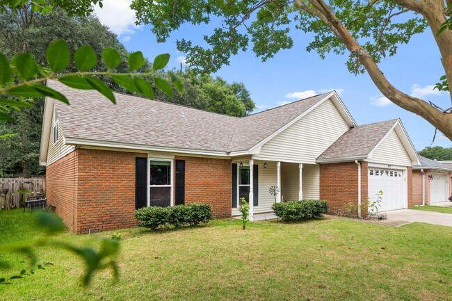 4519 Parkwood Ln in Niceville, FL - Building Photo - Building Photo