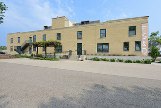 Freighthouse Flats Apartments in Fargo, ND - Building Photo - Building Photo