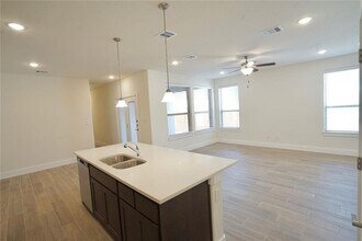 648 Parkline Dr in Georgetown, TX - Building Photo - Building Photo