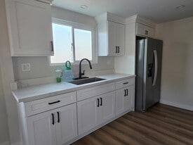 6841 Weaver St in Riverside, CA - Building Photo
