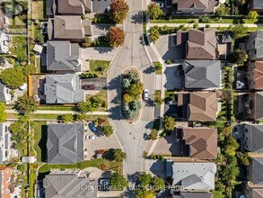 60 Tuscana Blvd in Vaughan, ON - Building Photo - Building Photo