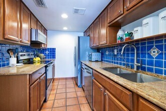 437 Santander Ave in Coral Gables, FL - Building Photo - Building Photo