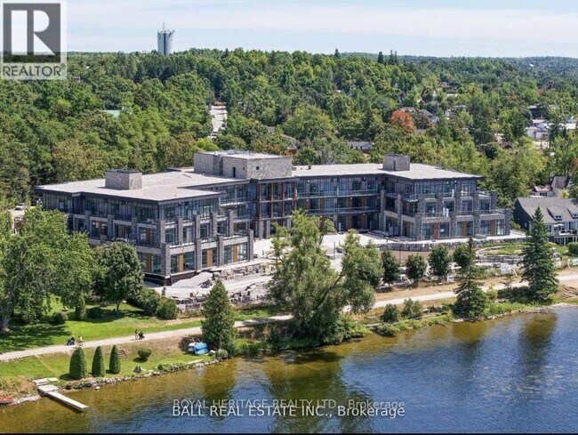 99 Louisa St in Kawartha Lakes, ON - Building Photo - Building Photo