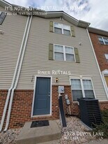 1378 Devon Ln in Harrisonburg, VA - Building Photo