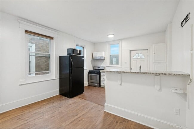 6020 Catharine St, Unit B