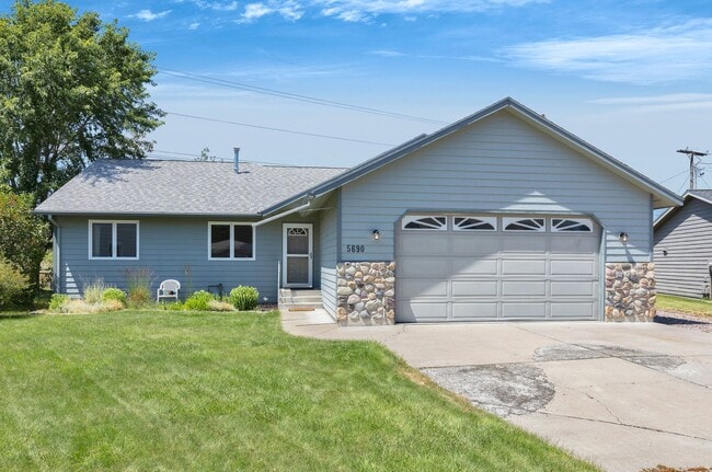 property at 5690 Dove Ct