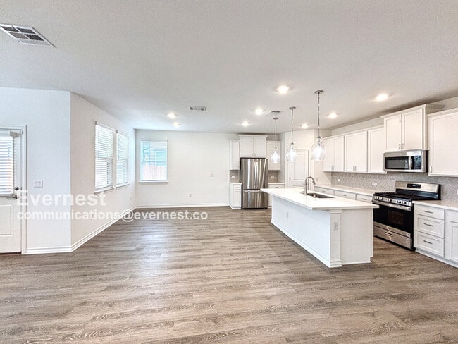 2907 Bronx Dr in Pflugerville, TX - Building Photo - Building Photo