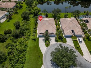 8408 SE Paurotis Ln in Hobe Sound, FL - Building Photo - Building Photo