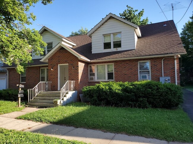 property at 116 Guilden St