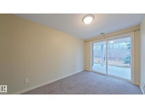 3010 33 Ave NW in Edmonton, AB - Building Photo - Building Photo