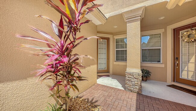 8280 Villa Grande Ct in Sarasota, FL - Building Photo - Building Photo