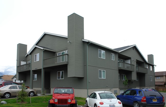 10065 William Jones Cir in Anchorage, AK - Building Photo - Building Photo