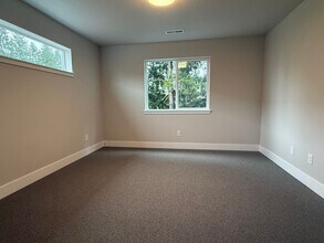 9811 NE 29th Ave in Vancouver, WA - Building Photo - Building Photo