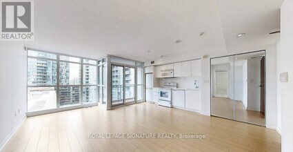 10 Capreol Ct in Toronto, ON - Building Photo - Building Photo