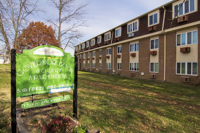 Governor Boon Square Apartments