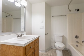 278 Main in West Haven, CT - Foto de edificio - Building Photo