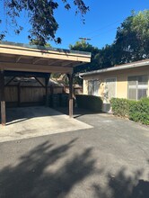 72 S Parkwood Ave, Unit 2 in Pasadena, CA - Foto de edificio - Building Photo