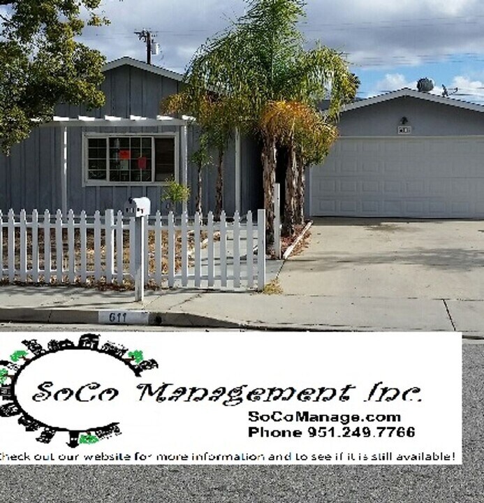 611 S Camino los Banos in San Jacinto, CA - Building Photo