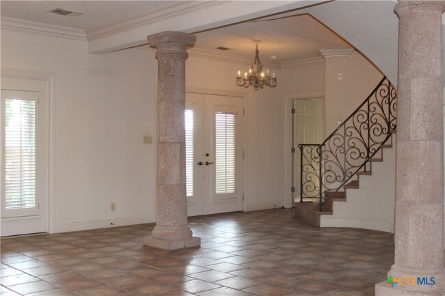 property at 6001 Country Club Dr