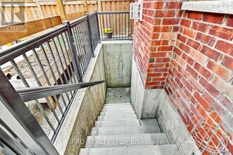 3107 Streamwood Pass in Oakville, ON - Building Photo - Building Photo