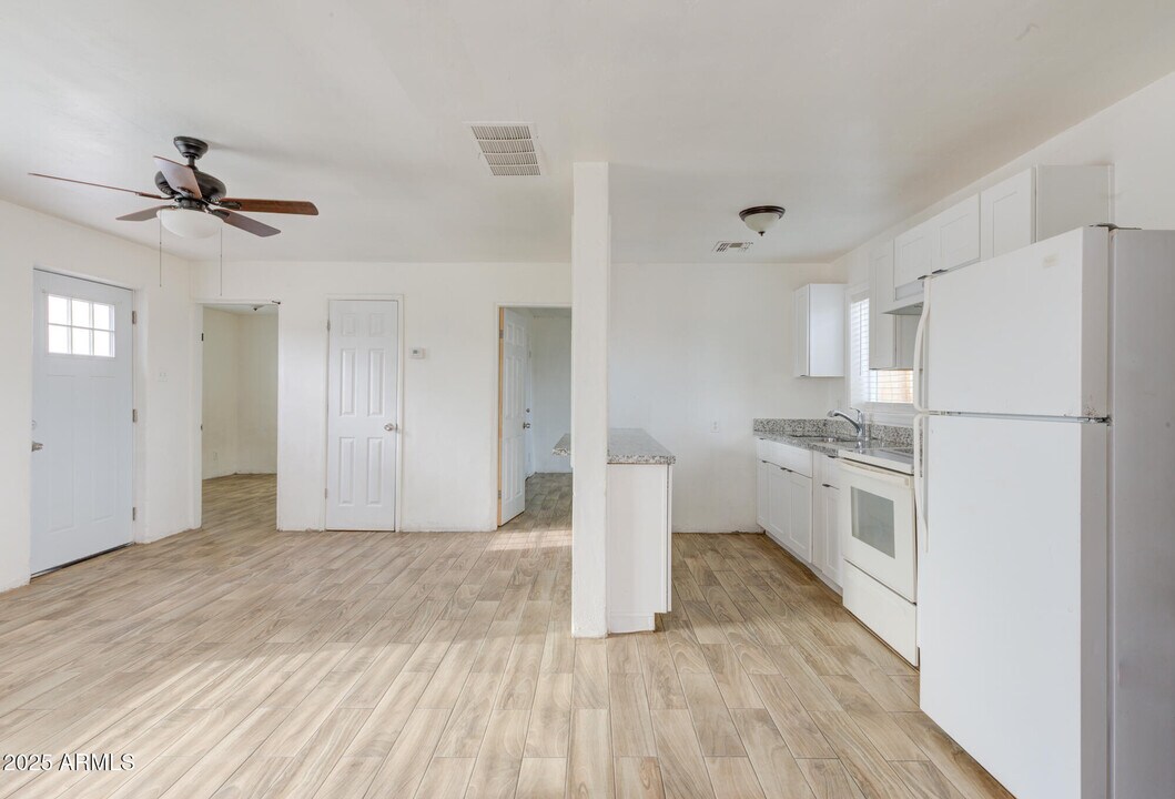 409 N Delaware St in Chandler, AZ - Building Photo