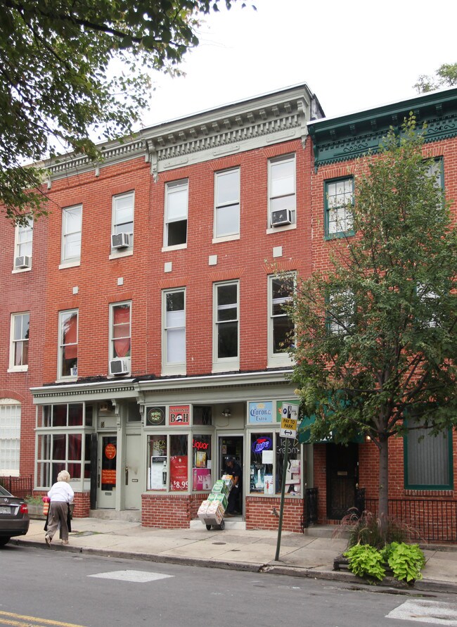 216 W Read St in Baltimore, MD - Foto de edificio - Building Photo