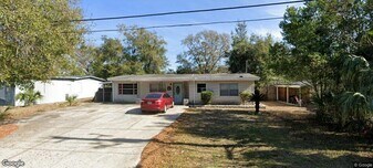 4731 E Castlewood Dr in Jacksonville, FL - Building Photo