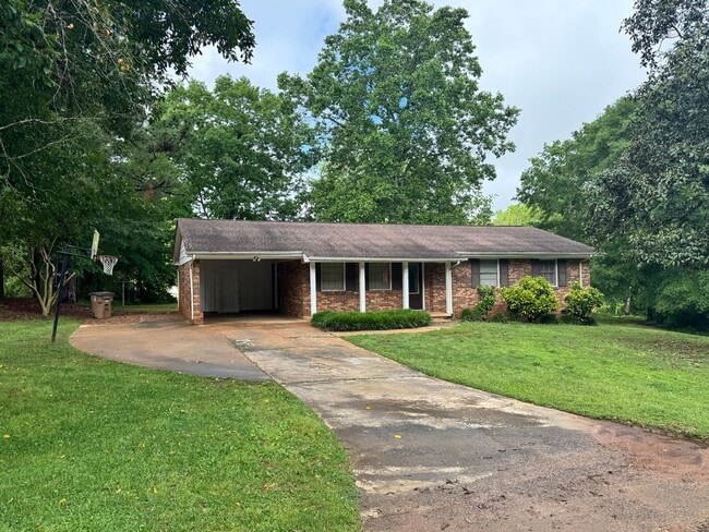property at 3018 Delano Pl