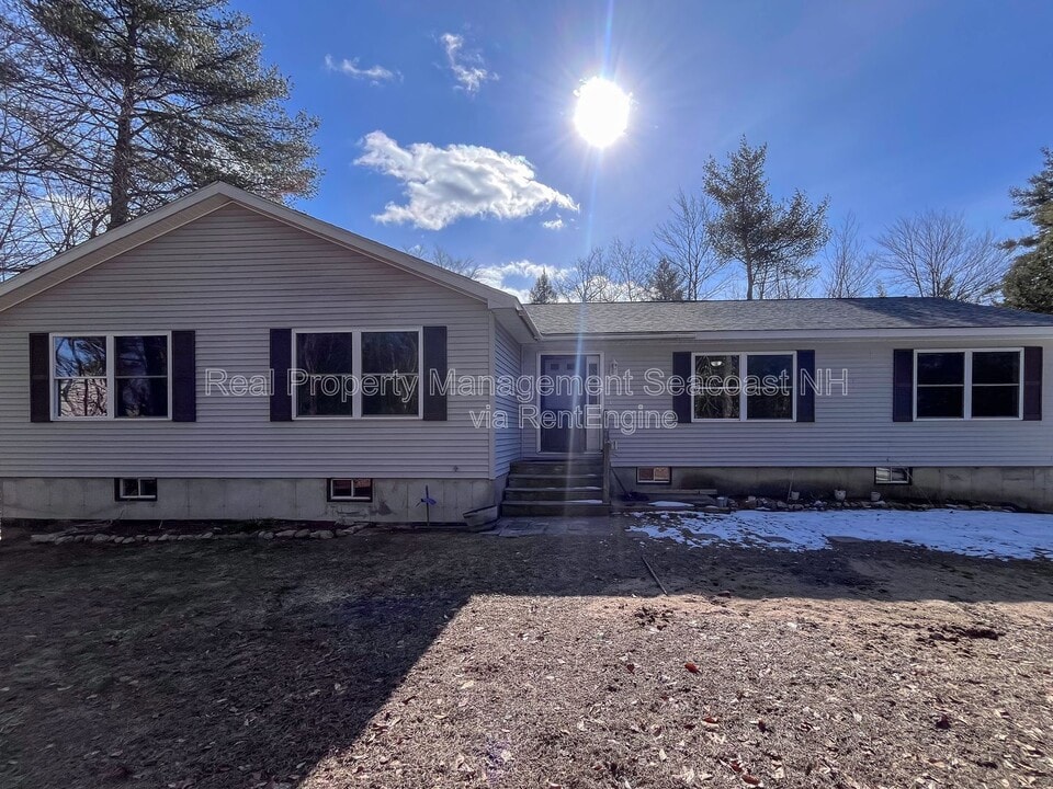 43 Adams Way in Middleton, NH - Building Photo