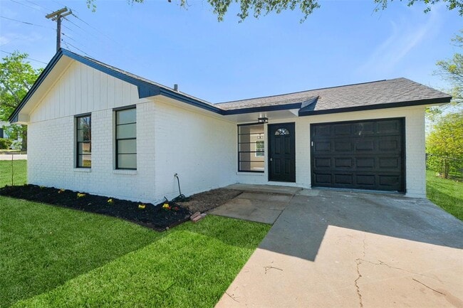 property at 221 N Baron St