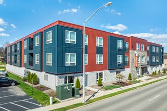 Kestrel Apartments in Middleton, WI - Foto de edificio - Building Photo