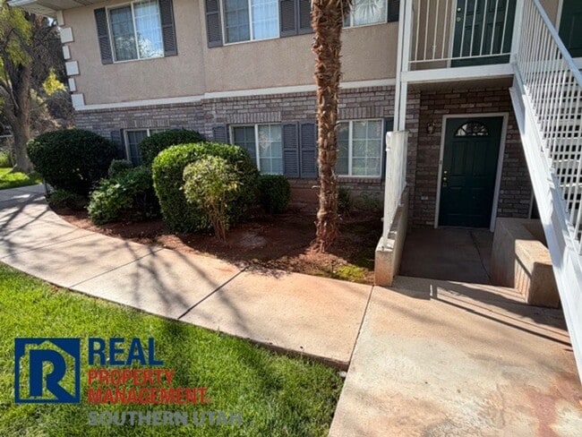 property at 1036 1400 W St