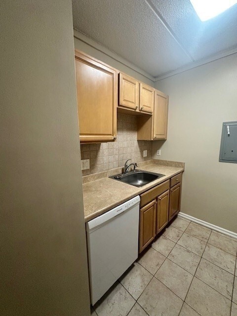 16-16 Ellery St in Cambridge, MA - Building Photo - Building Photo